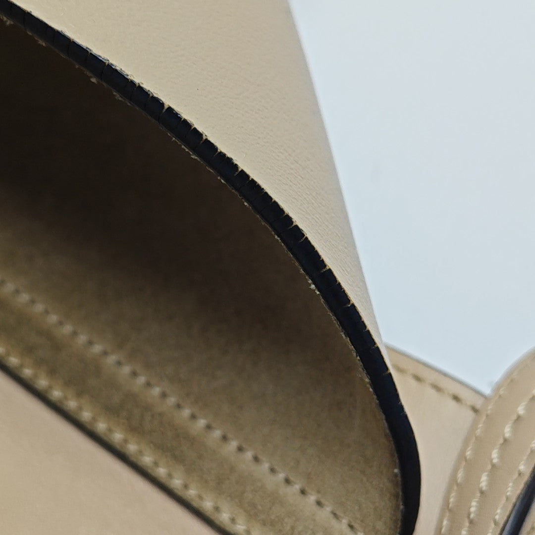 Faye Small Leather Green