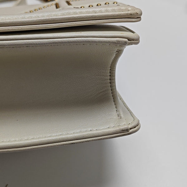 Diorama Medium Cannage Calfskin White