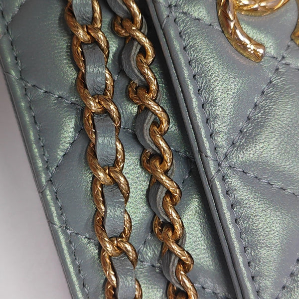 Quilted Lambskin Shoulder Bag Green