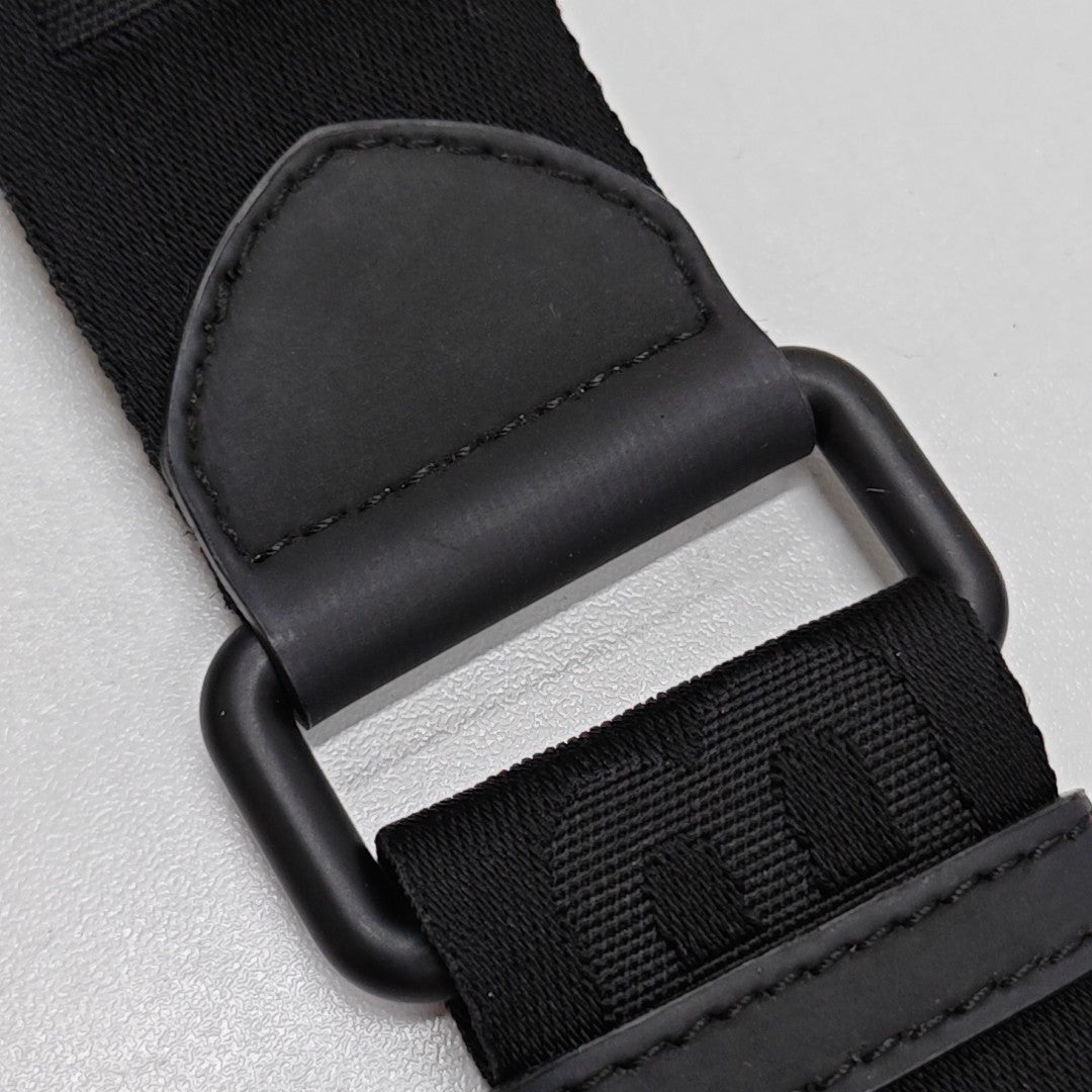 Pocket Special Material Black
