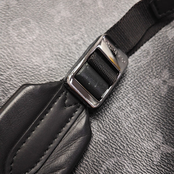 DISCOVERY PM Monogram Coated Canvas Black