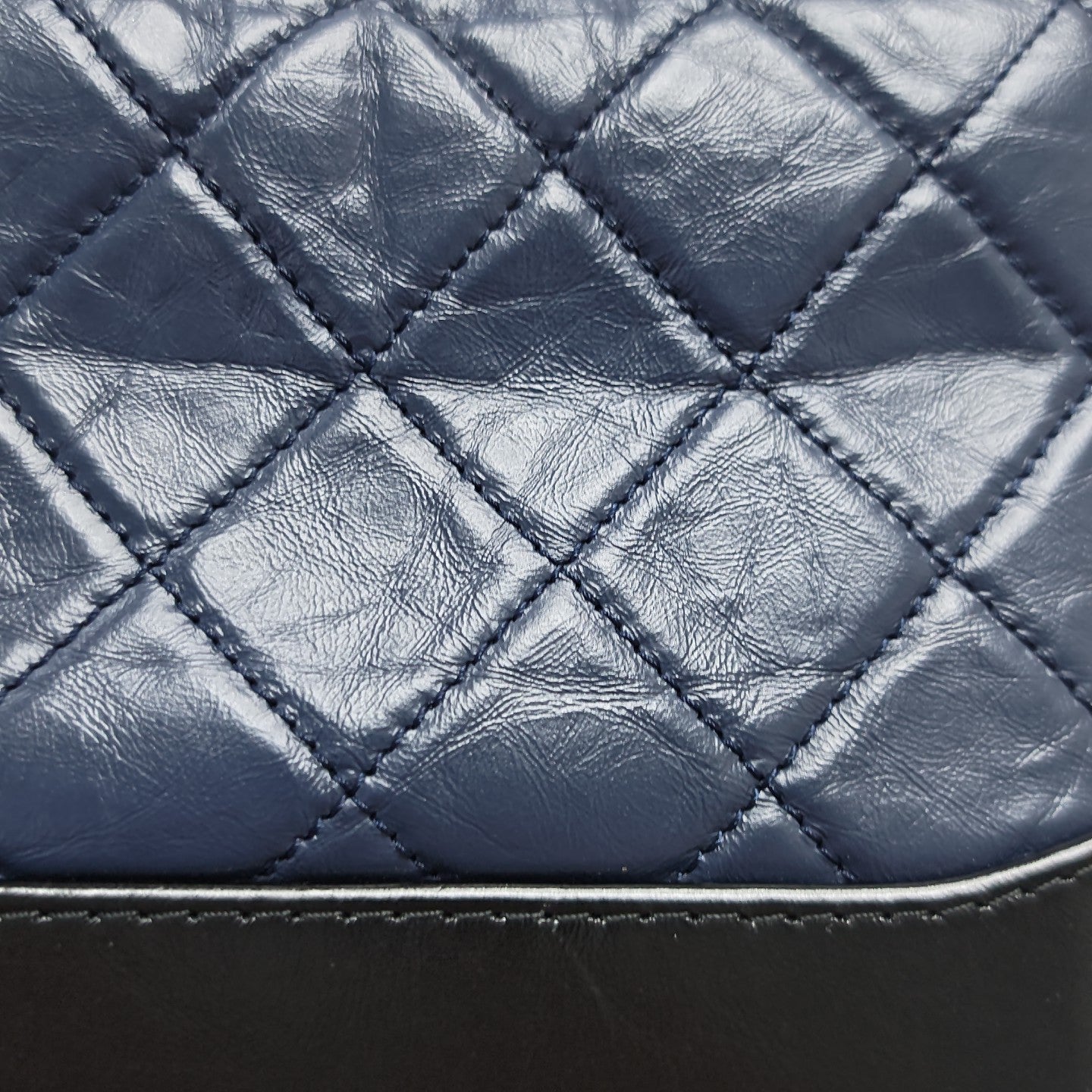 GABRIELLE Small Quilted Calfskin Blue