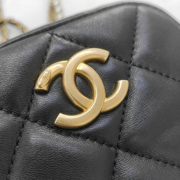 Quilted Lambskin Shoulder Bag Black