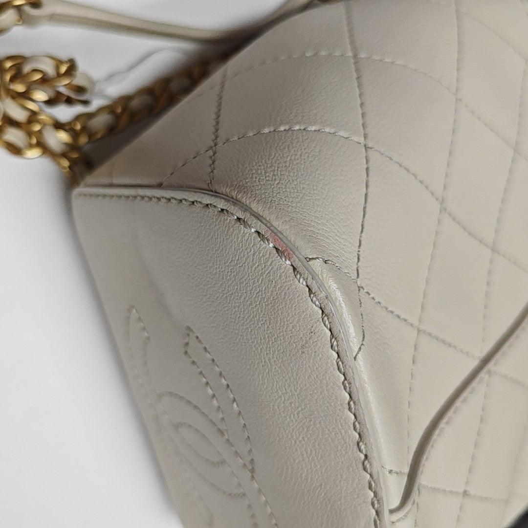 DRAWSTRING Quilted Grained Lambskin Beige