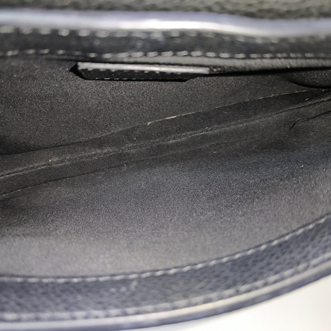 Saddle Medium Calfskin Black