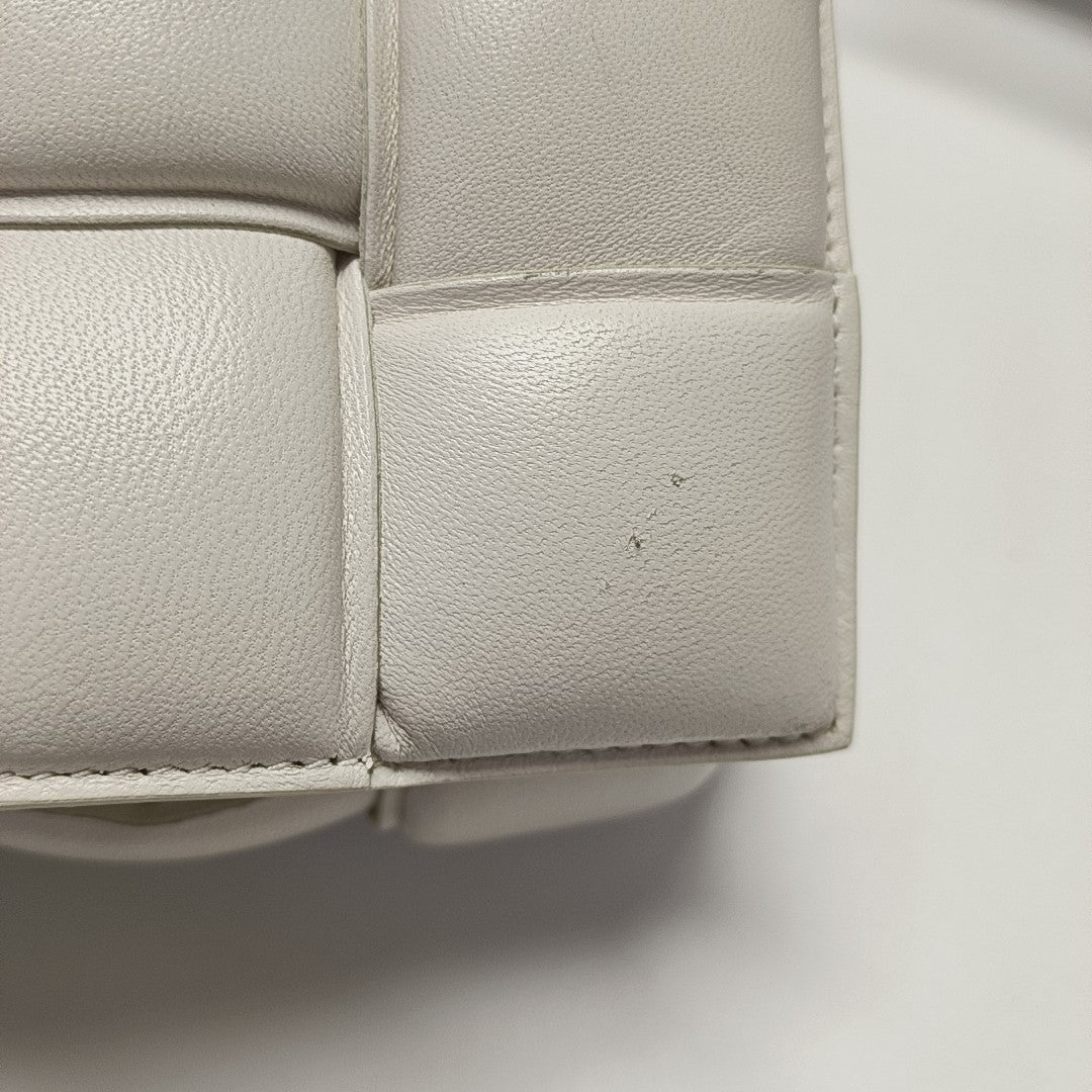 Cassette Medium Lambskin White