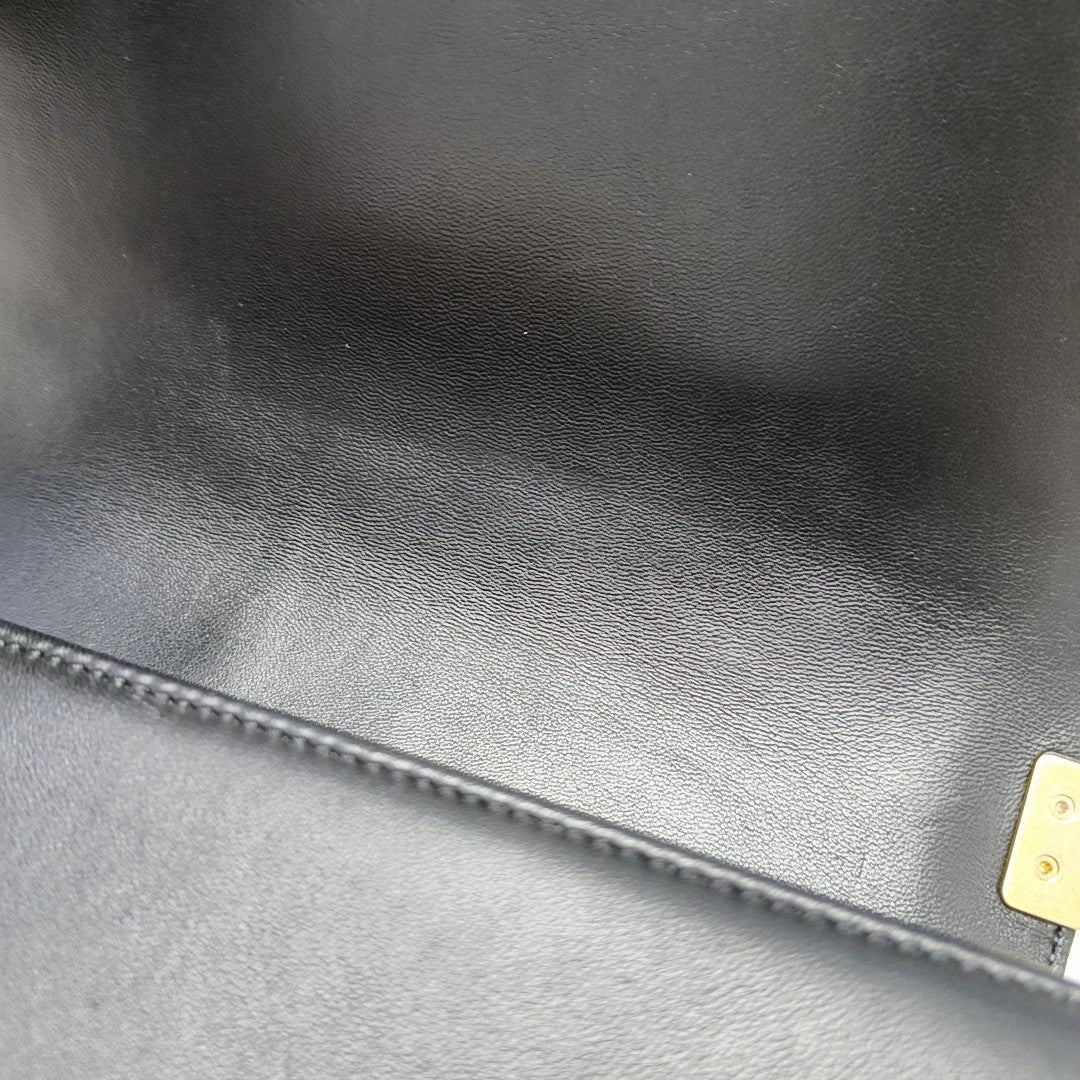 BOY CHANEL Medium Quilted Lambskin Black