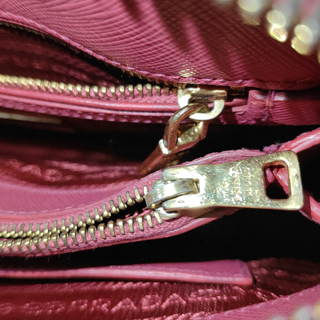 Authenticated pre-owned  Promenade Saffiano Calfskin Pink - Shoulder Bag at Looply