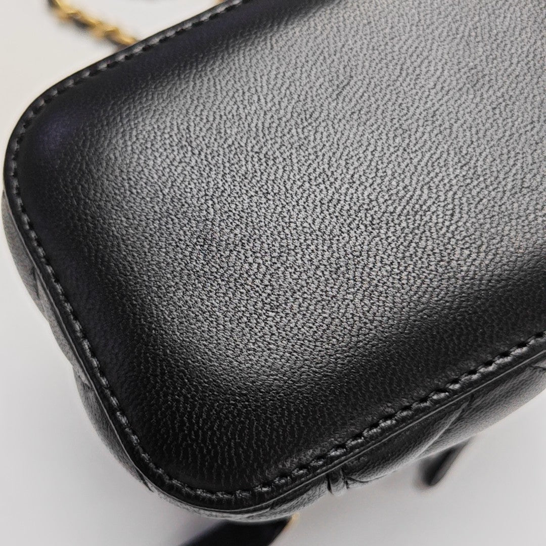 VANITY CASE Mini Quilted Lambskin Black