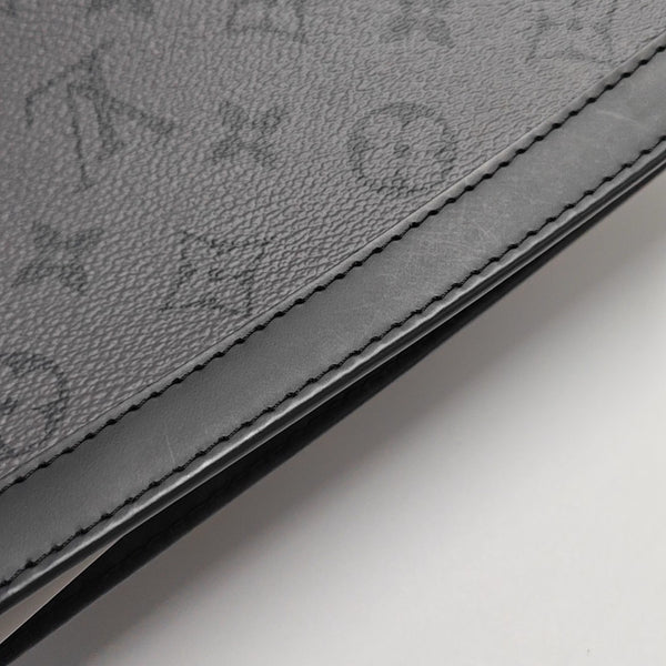 Pochette Voyag MM Monogram Coated Canvas Gray