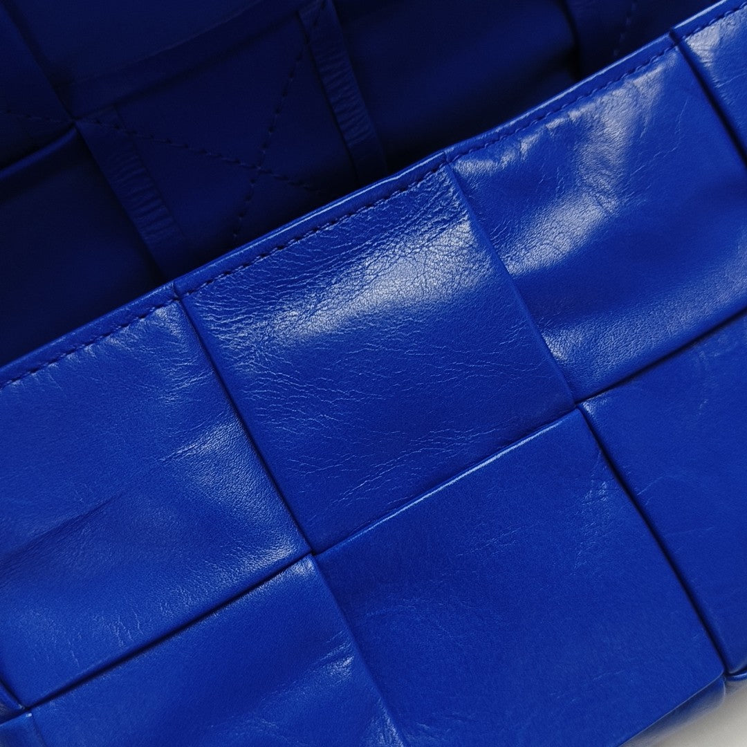 Cassette Small Calfskin Blue