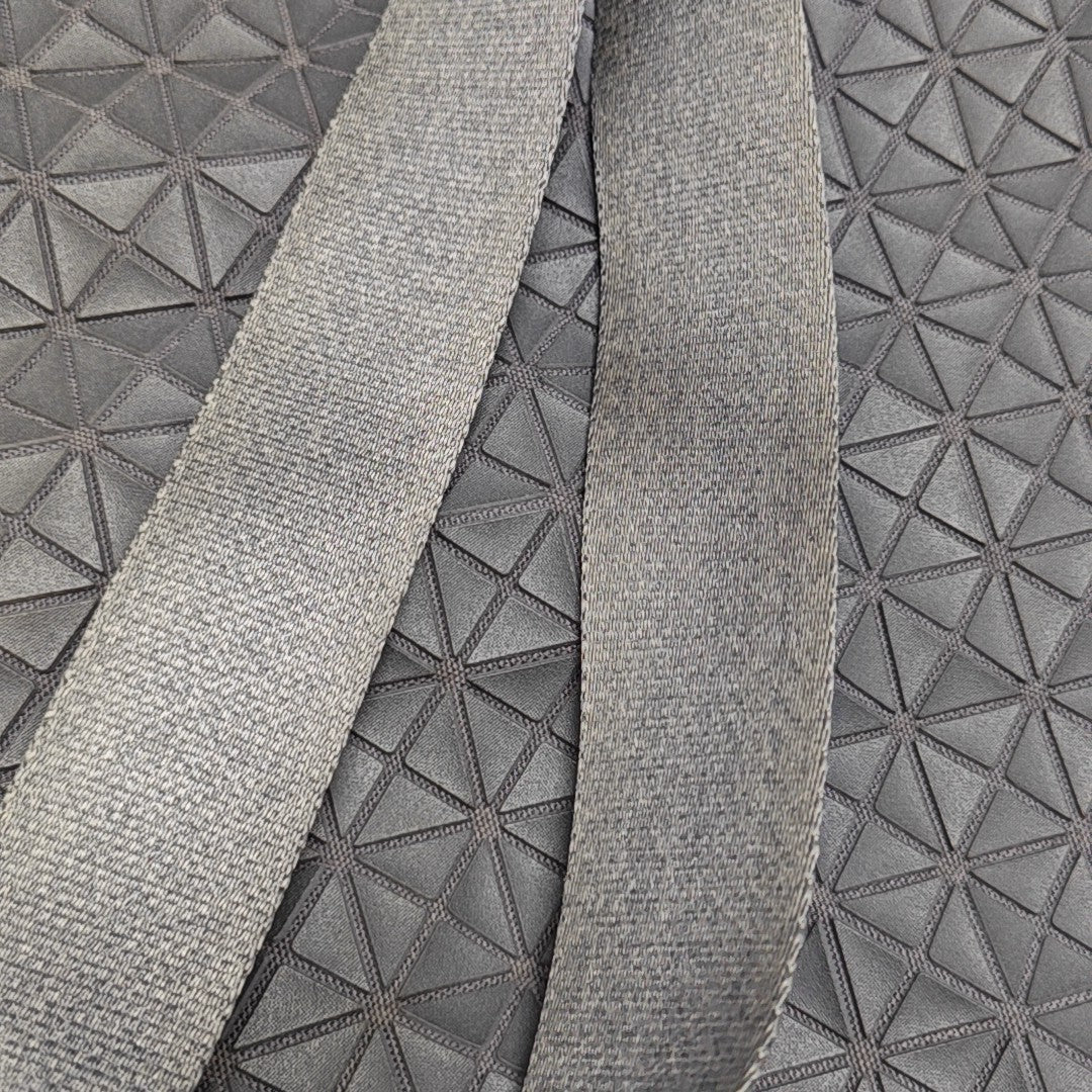 Special Material Tote Bag Gray