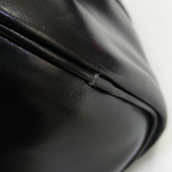 Calfskin Shoulder Bag 25 Black