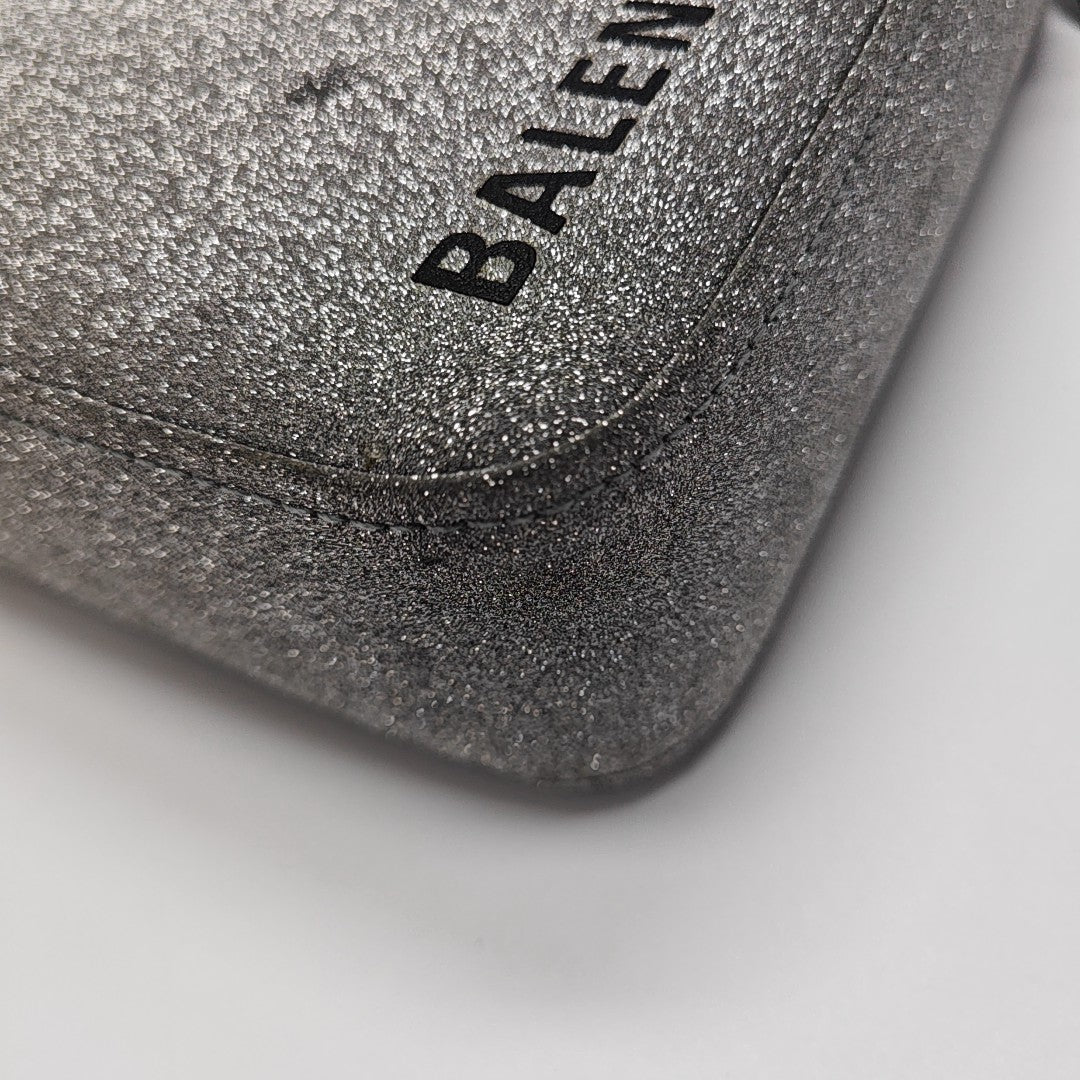 Triangle Special Material Silver