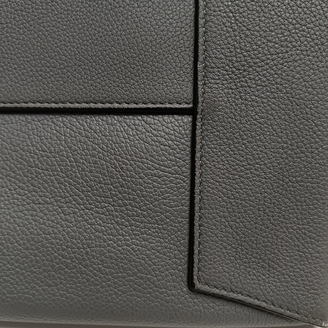 Buckle Calfskin Gray
