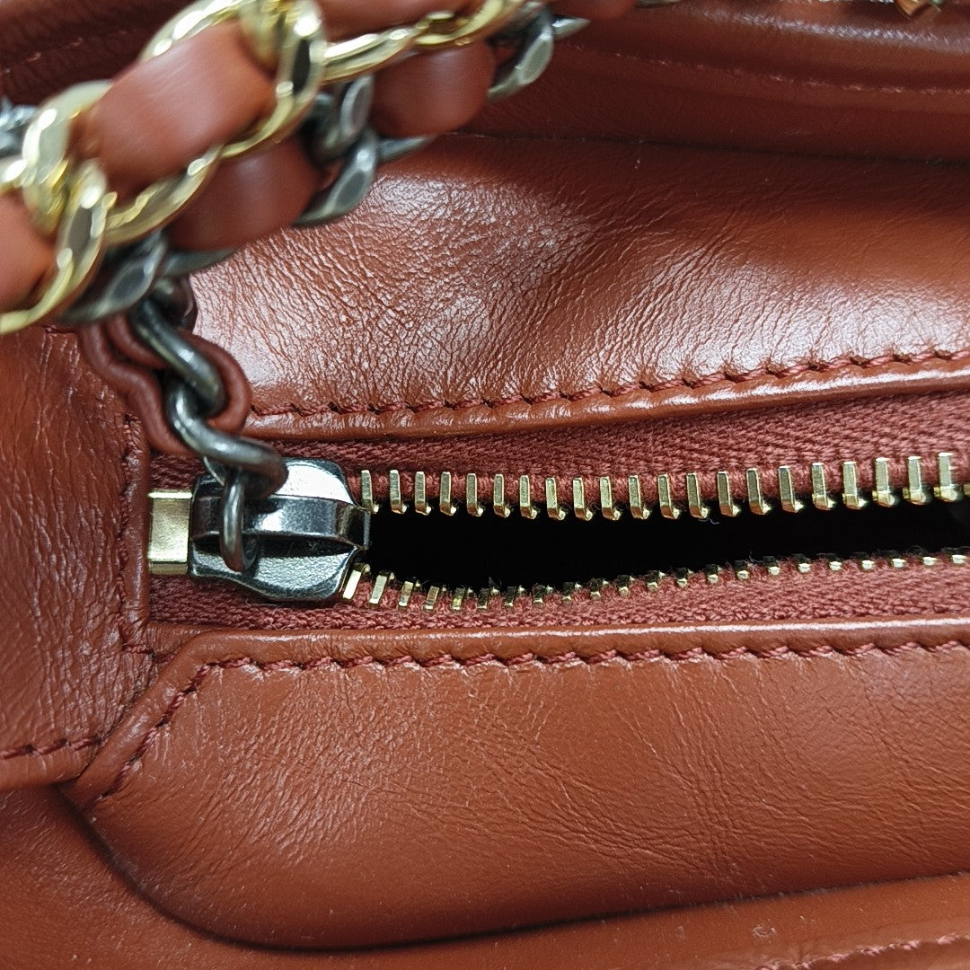 GABRIELLE Small Quilted Calfskin Red
