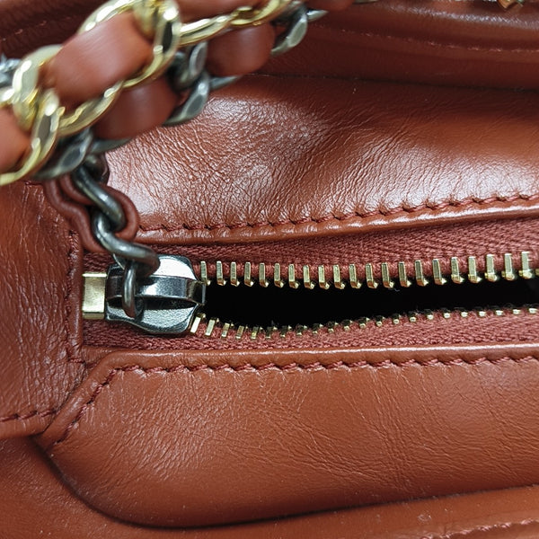 GABRIELLE Small Quilted Calfskin Red