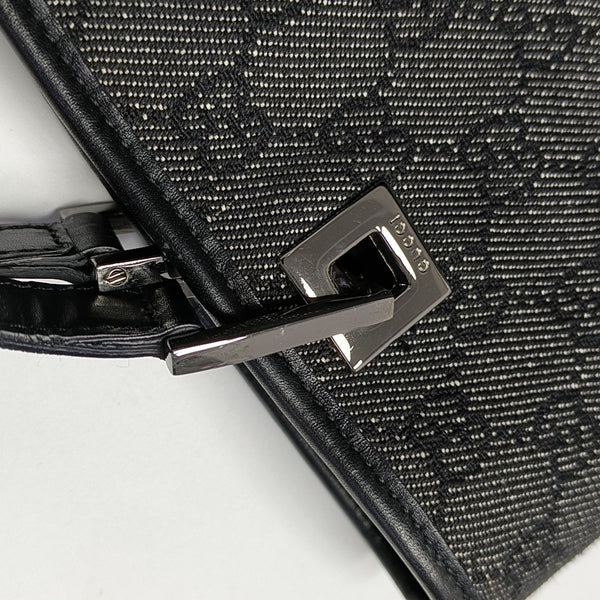 Monogram Canvas Black