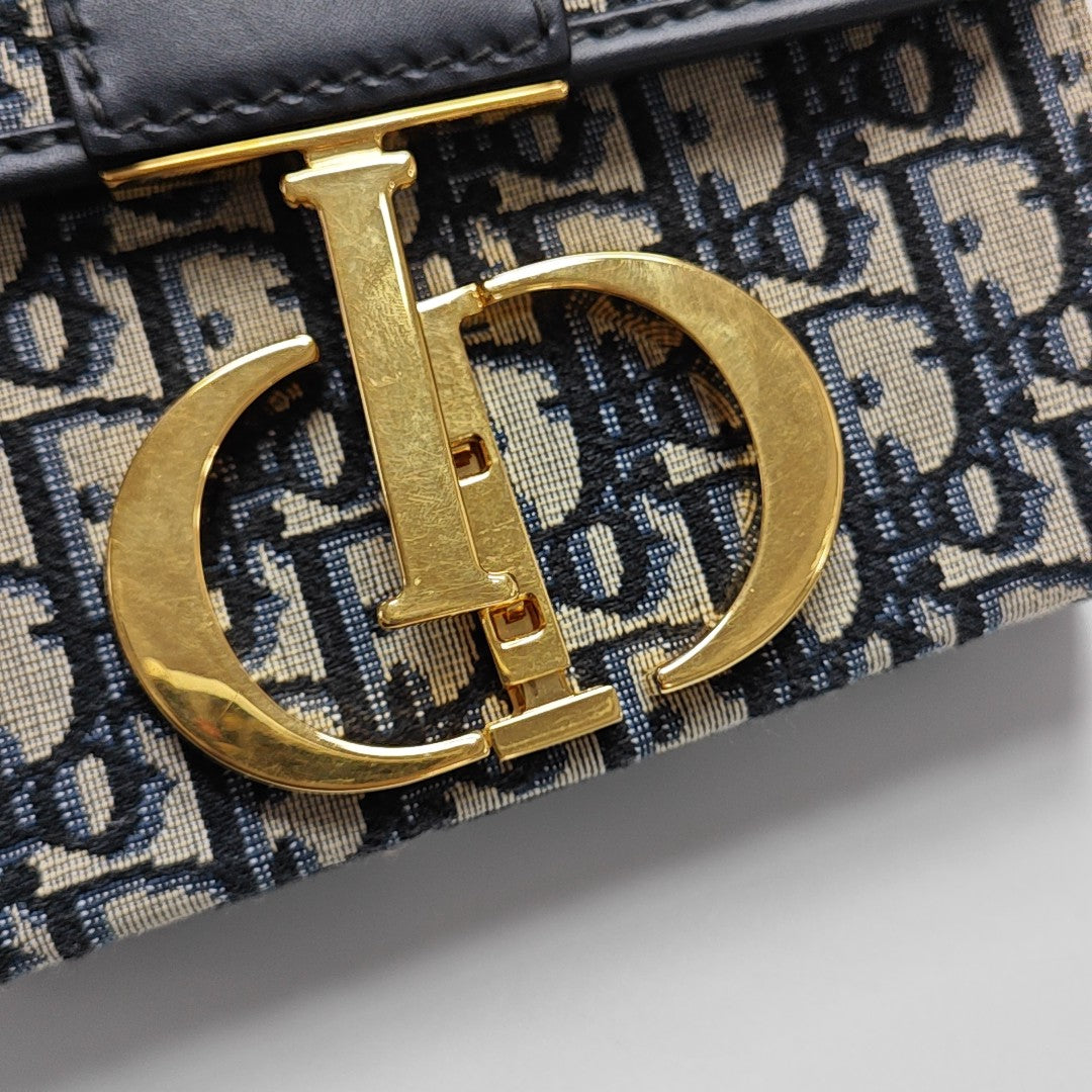 30 Montaigne Mini Oblique Canvas Blue