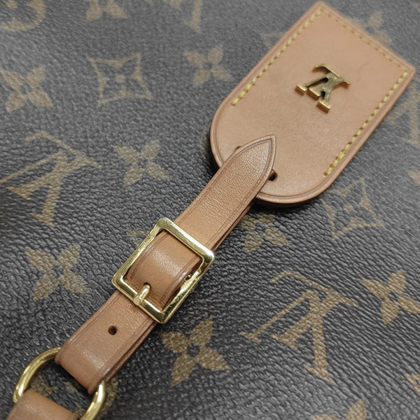 BOITE CHAPEAU MM Monogram Coated Canvas Brown