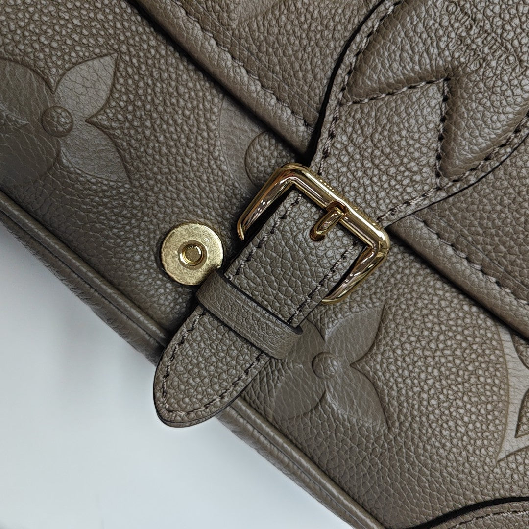 DIANE Monogram Calfskin Gray