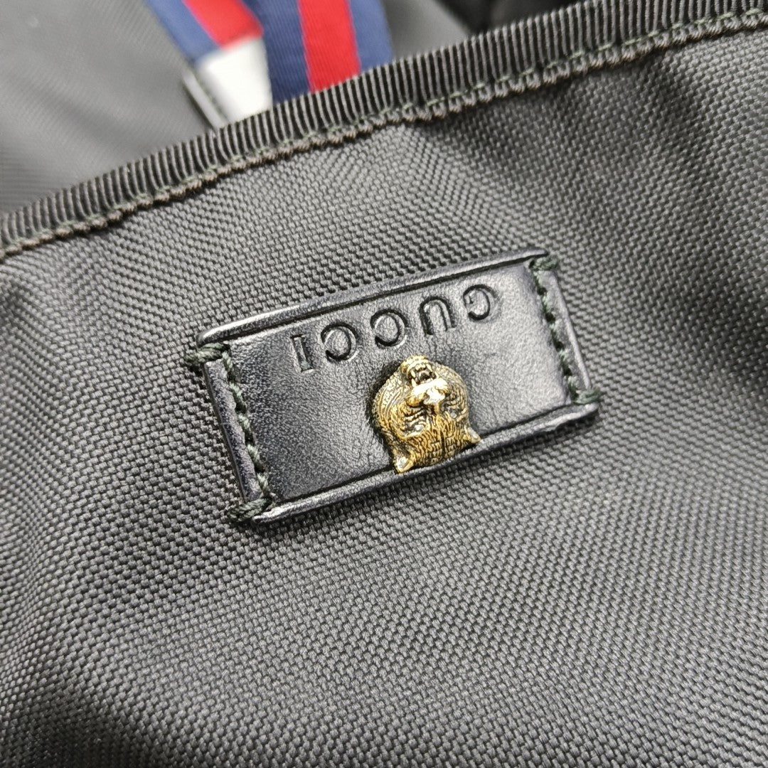 Techpack Canvas Black