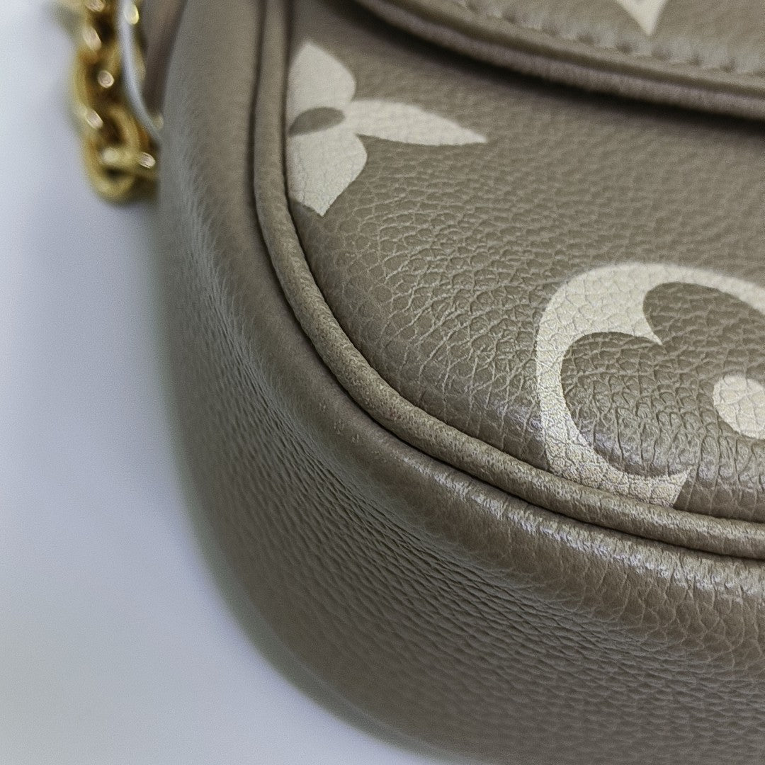IVY Monogram Calfskin Gray