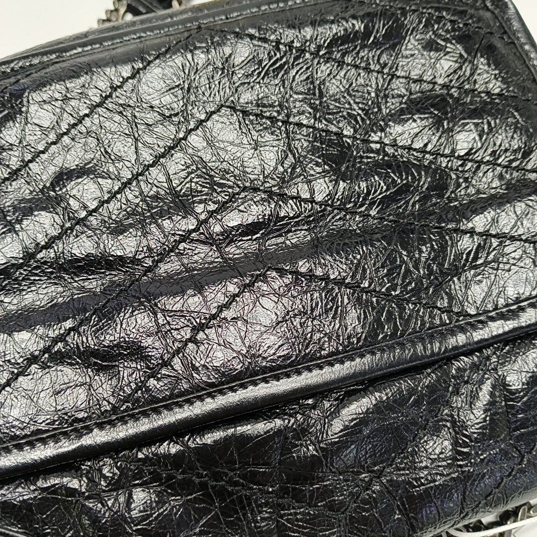 NIKI Small Chevron Calfskin Black
