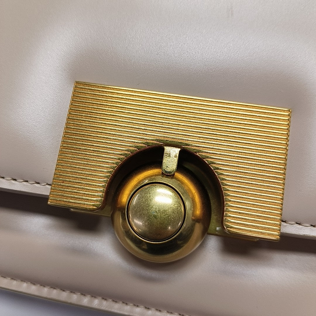 BV Classic Calfskin Beige