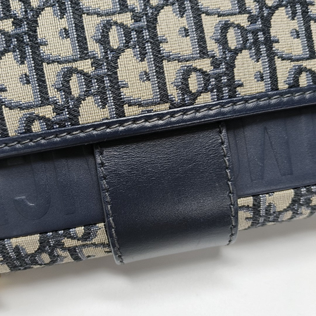 30 Montaigne Oblique Canvas Blue