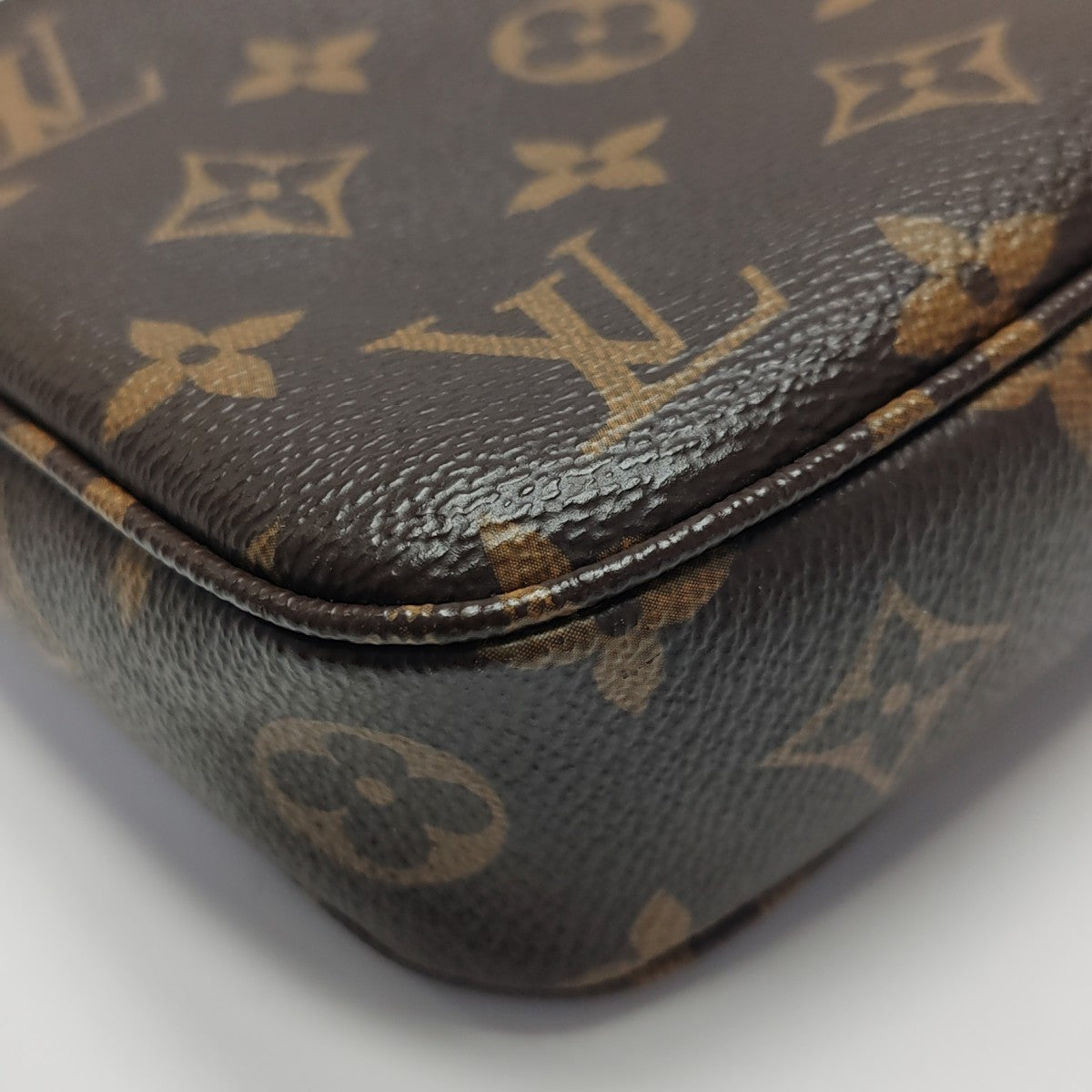 ACCESSOIRES GM Monogram Coated Canvas Brown