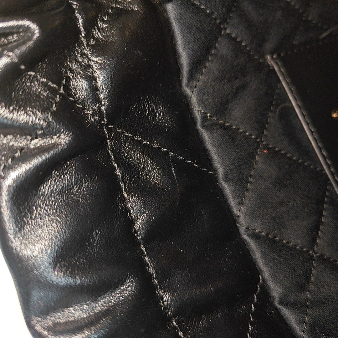 CHANEL 22 Mini Quilted Calfskin Black
