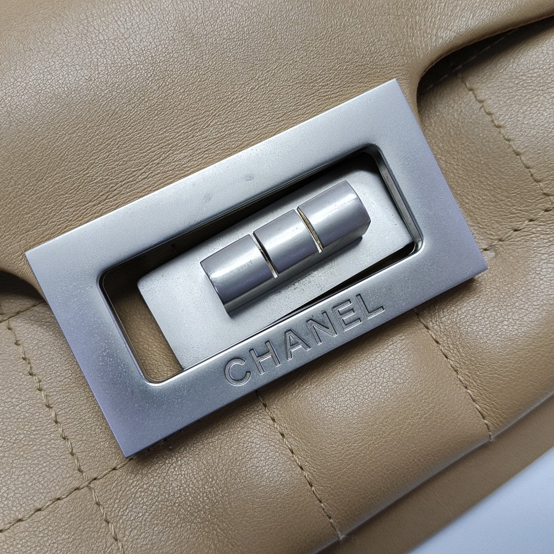 2.55 227 Calfskin Beige