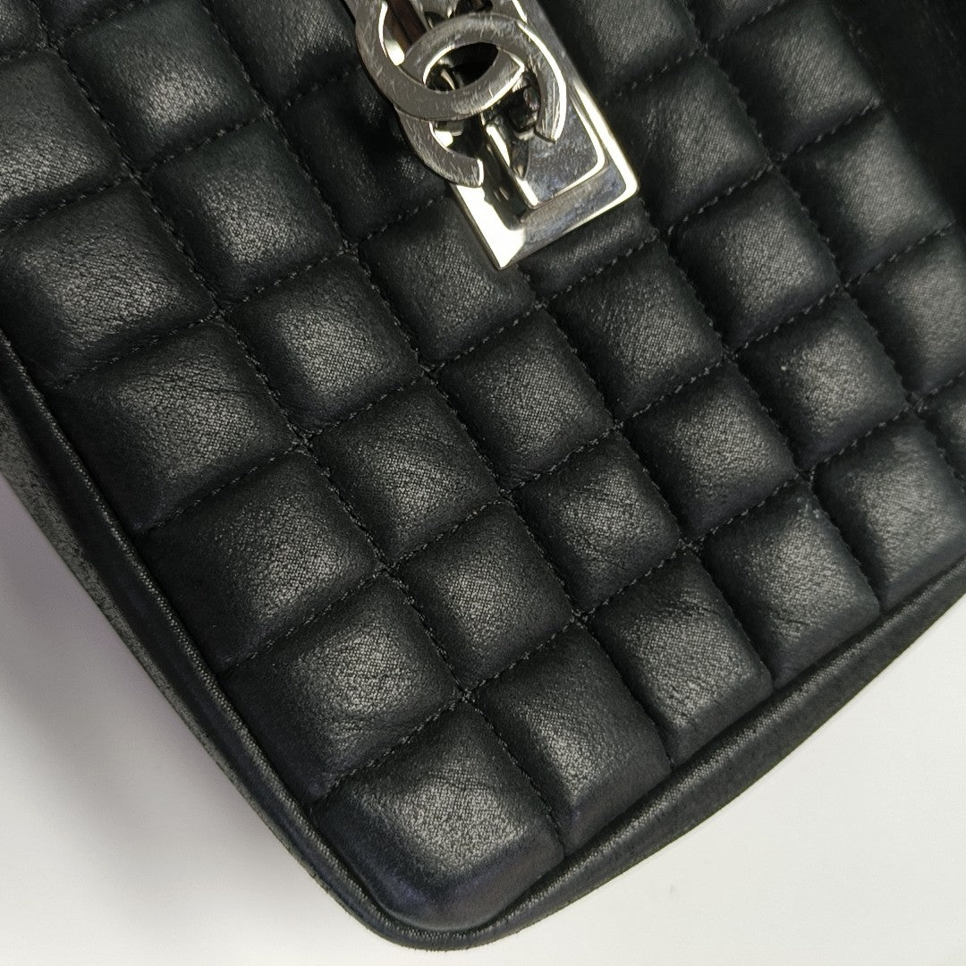 Quilted Calfskin Shoulder Bag Black