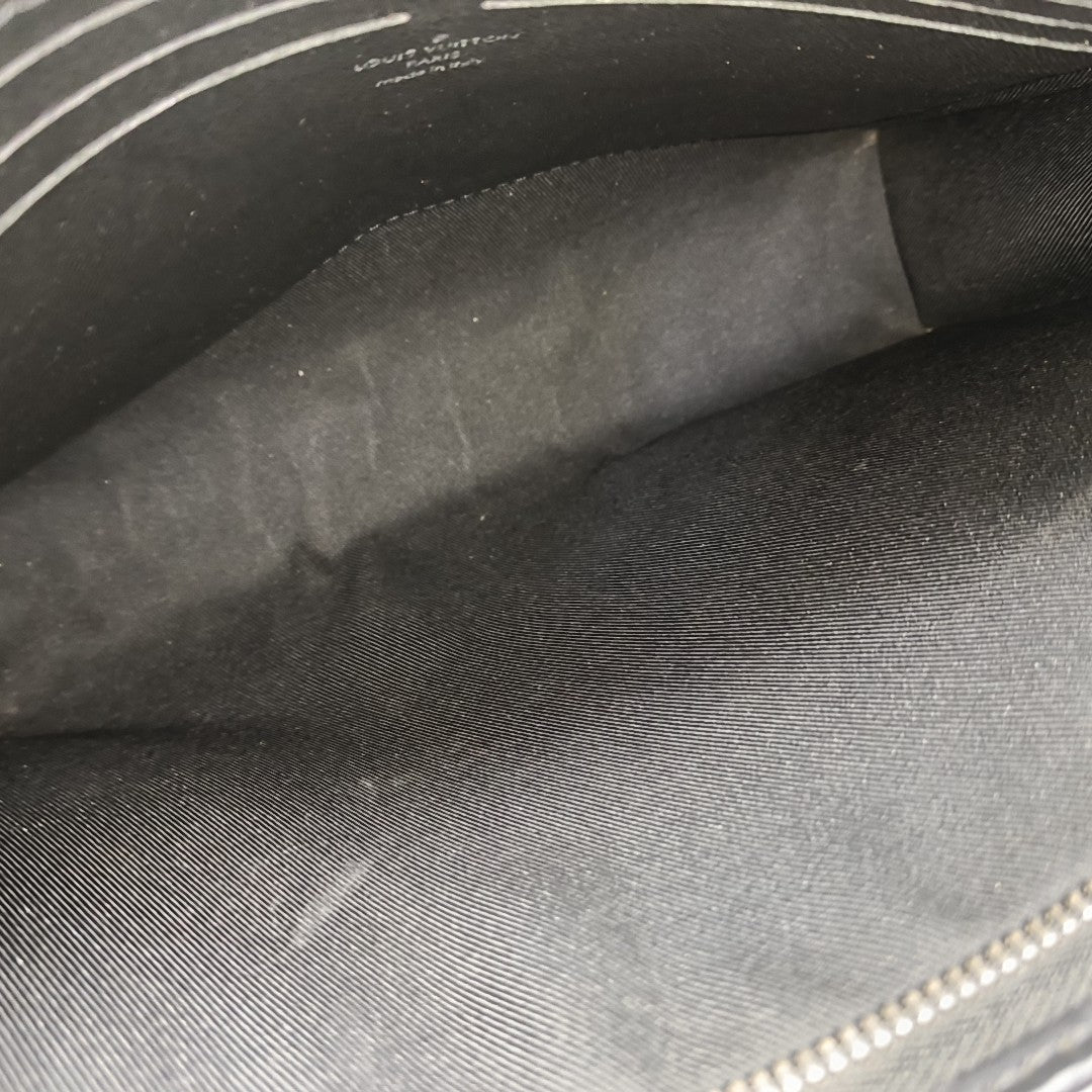 Pochette Voyag MM Monogram Coated Canvas Black