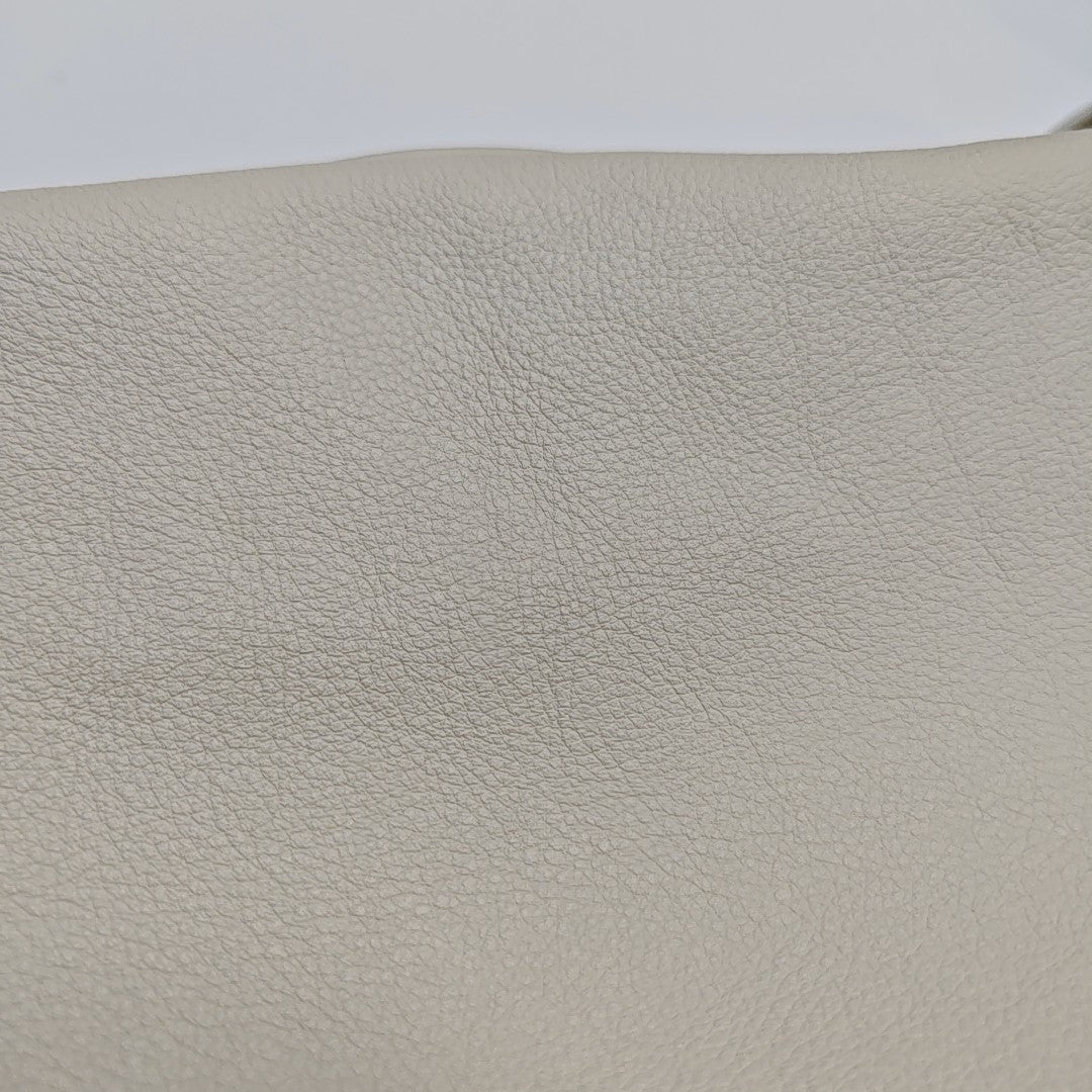 NEW HOBO Calfskin White