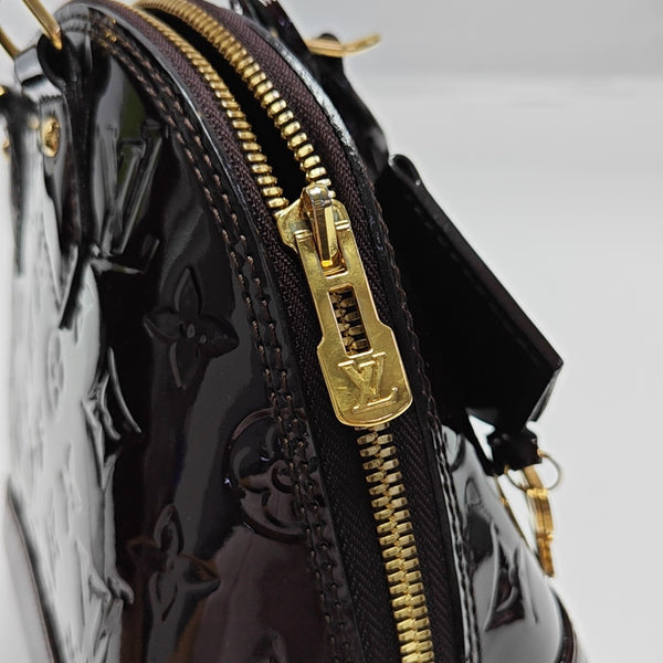 Authenticated pre-owned  ALMA BB Patent Leather Red - Crossbody Bag at Looply