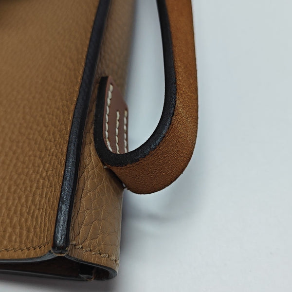 Perspective Cavaliere 19 Clemence Brown