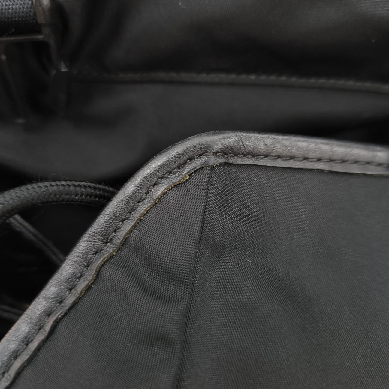 HITCH Nylon Black