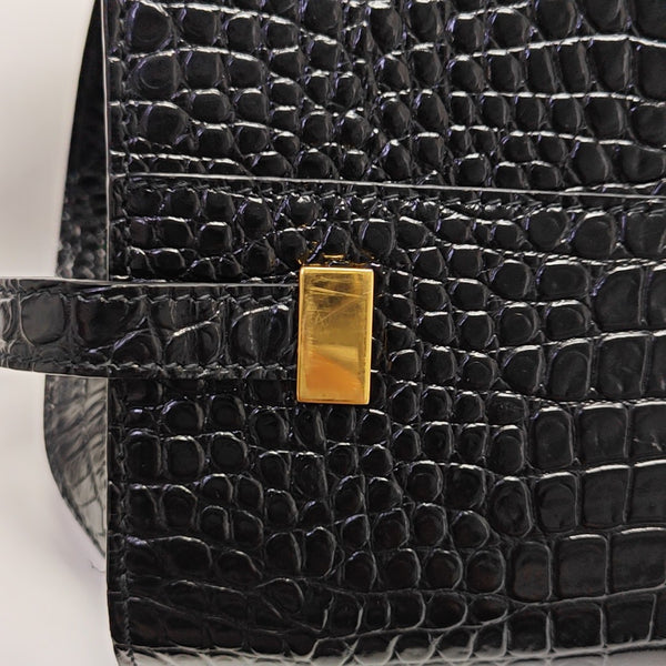 MANHATTAN Medium Calfskin Black