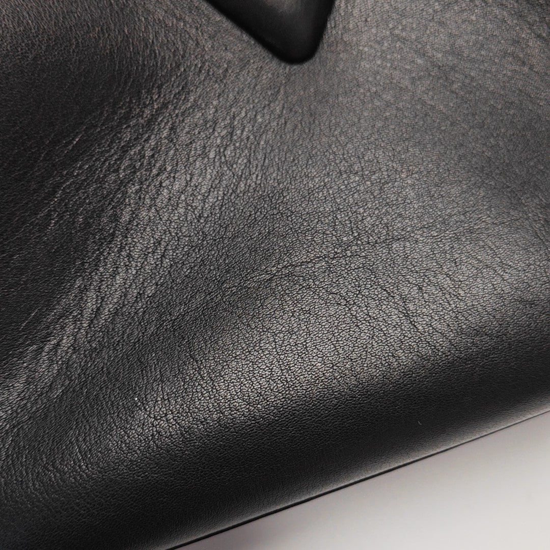 Point Small Calfskin Black