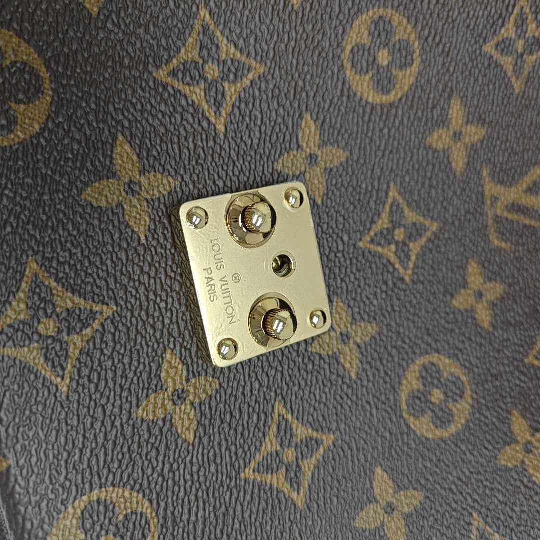 MÉTIS MM Monogram Coated Canvas Brown