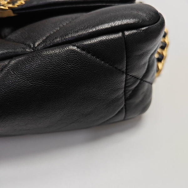 CHANEL 19 Small Quilted Lambskin Black