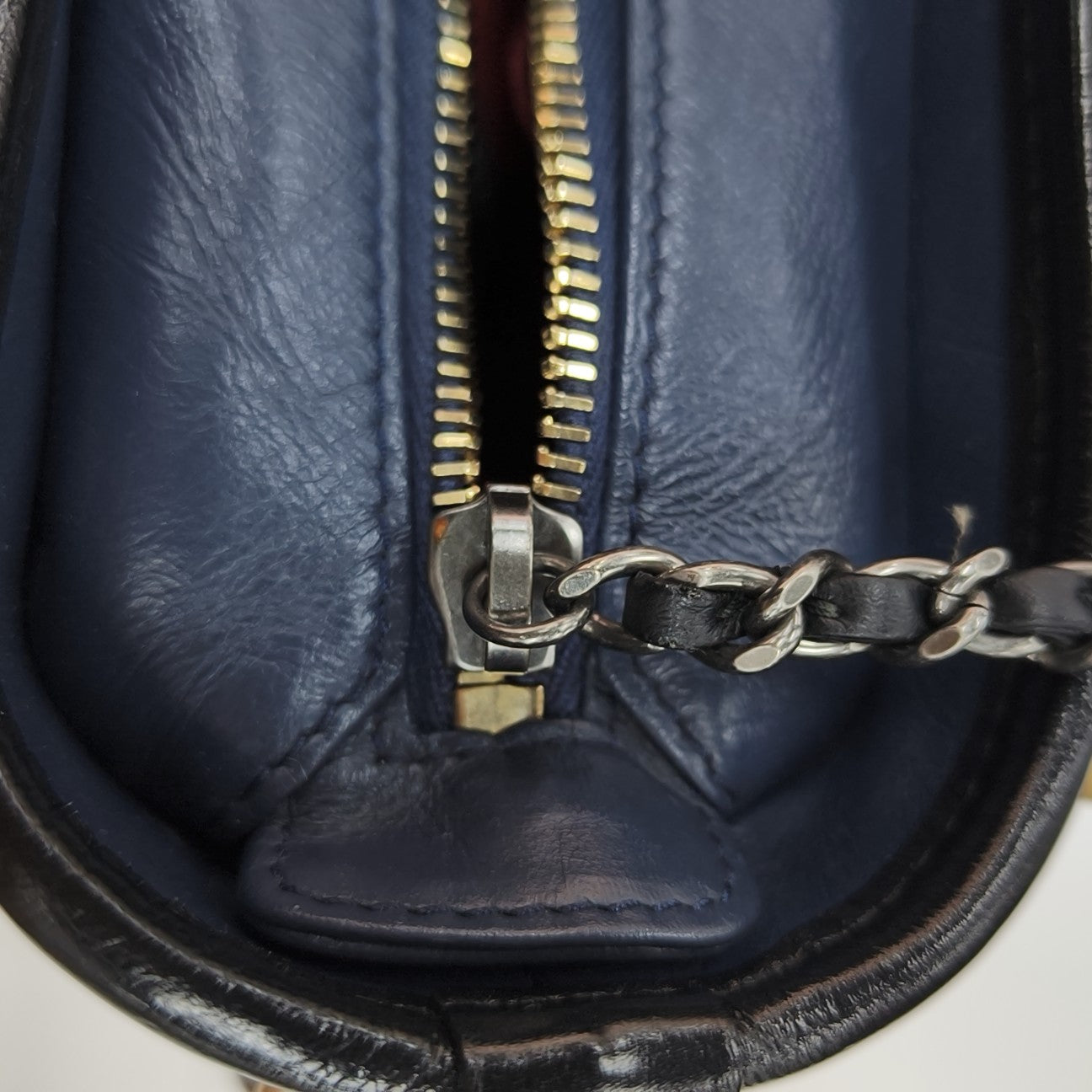 GABRIELLE Small Quilted Calfskin Blue