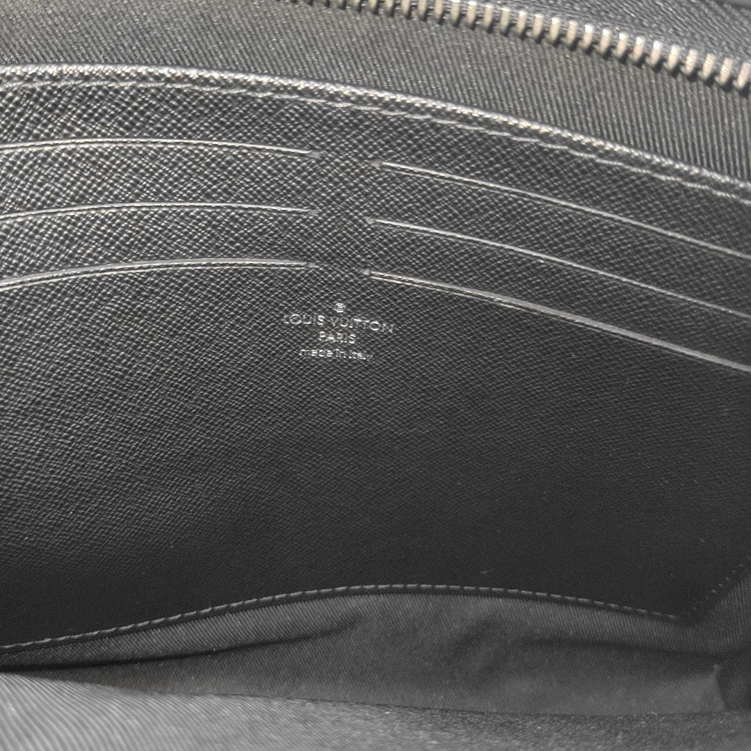 Pochette Voyag MM Monogram Coated Canvas Black