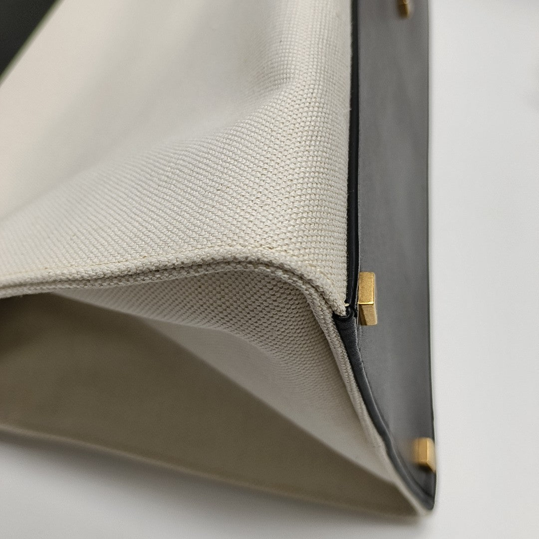 Authenticated pre-owned  MANHATTAN Canvas White - Tote Bag at Looply