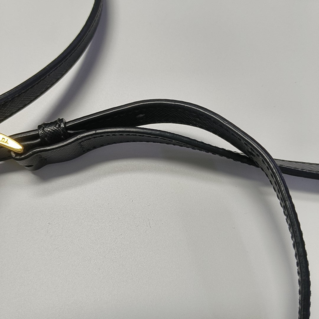 Galleria Medium Saffiano Calfskin Black