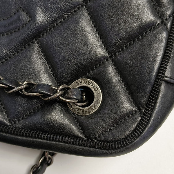 CAMERA CASE Medium Quilted Calfskin Black