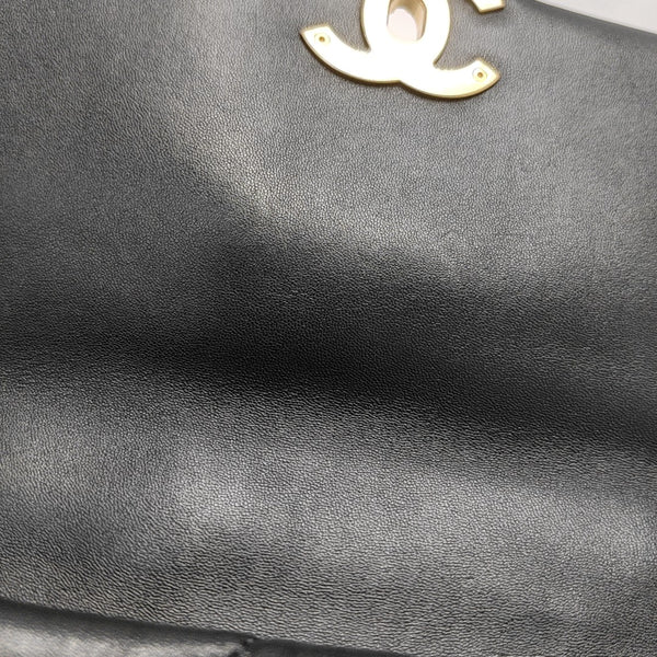 CHANEL 19 Small Quilted Lambskin Black