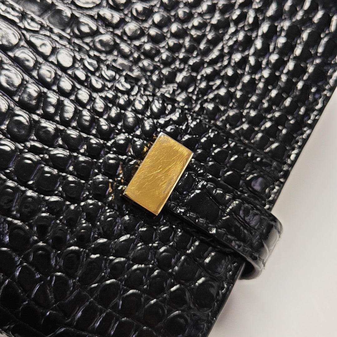 MANHATTAN Medium Calfskin Black